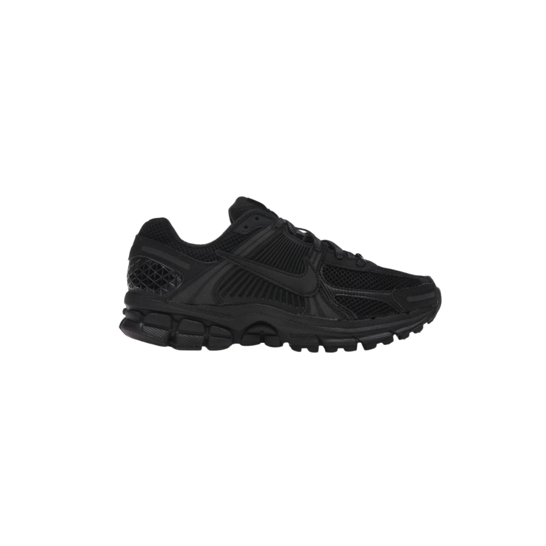 NIKE ZOOM VOMERO 5 TRIPLE BLACK