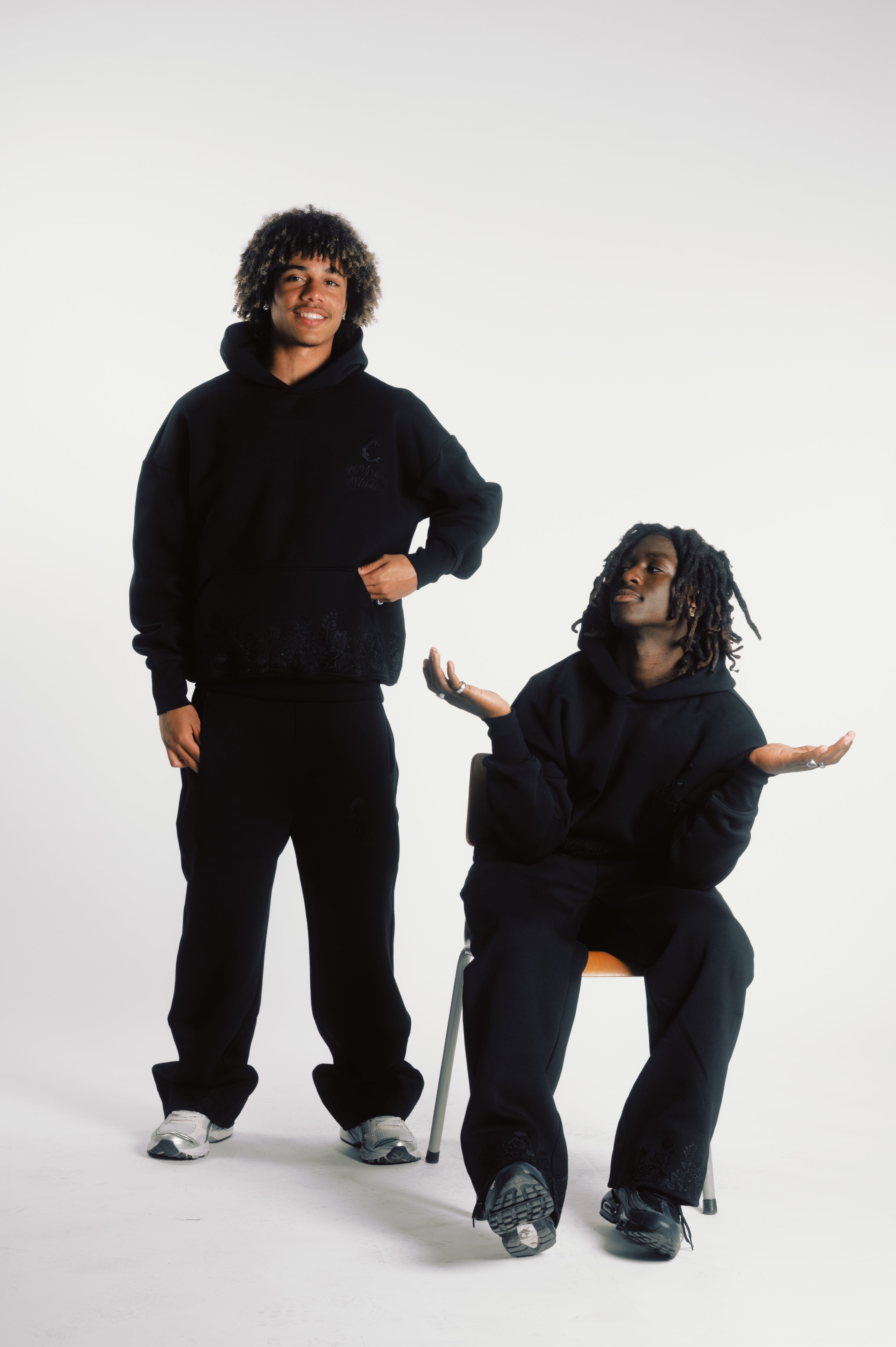 PHRASE STUDIOS BLOOM HOODIE - BLACK