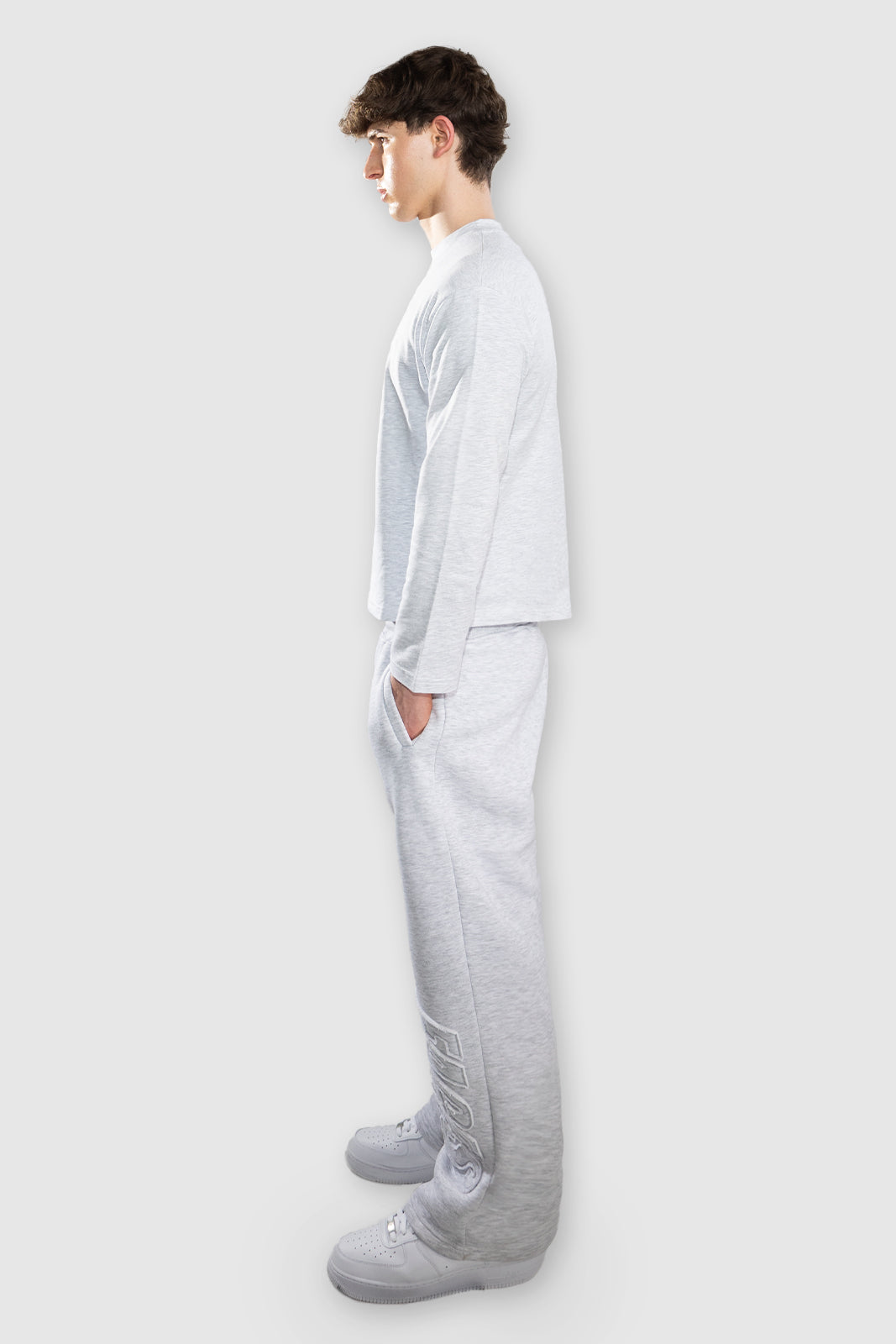 FACES CLOUDED 2026 LONGSLEEVE I SNOW GREY