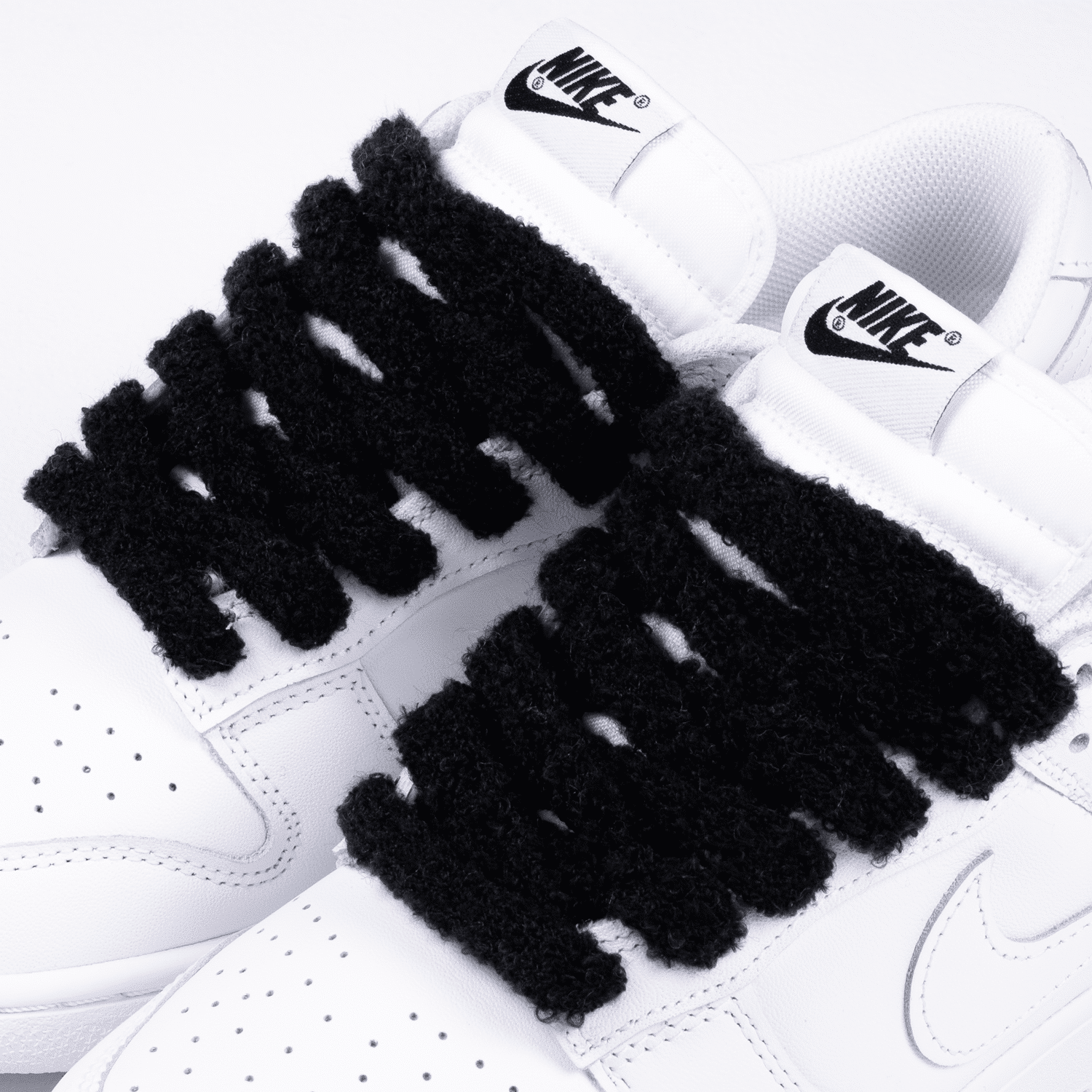 SWEET LACES FLUFFY RAVEN