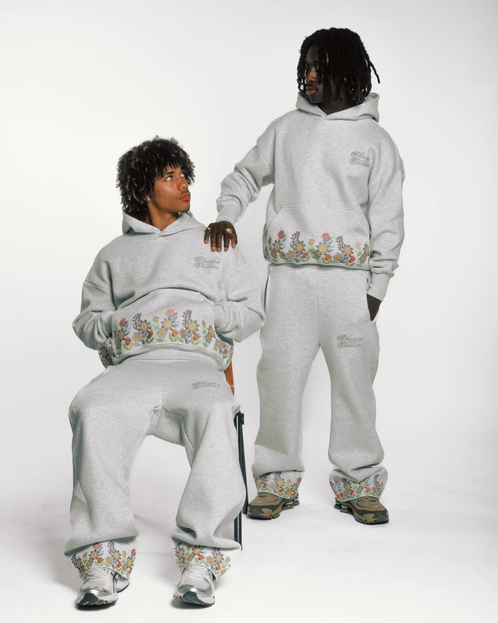 PHRASE STUDIOS BLOOM HOODIE - BLACK