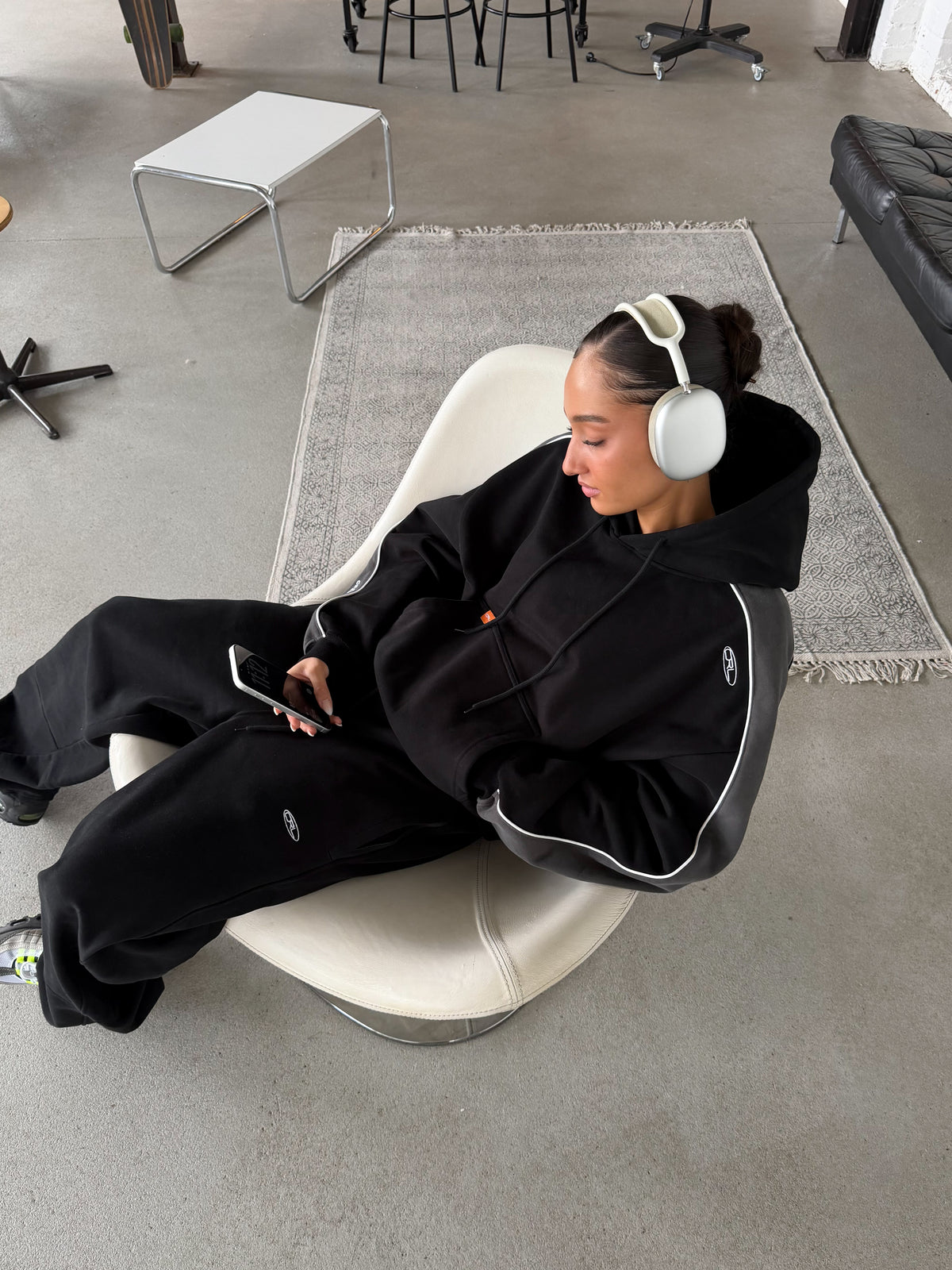 ORELIEN PANELED HOODIE BLACK
