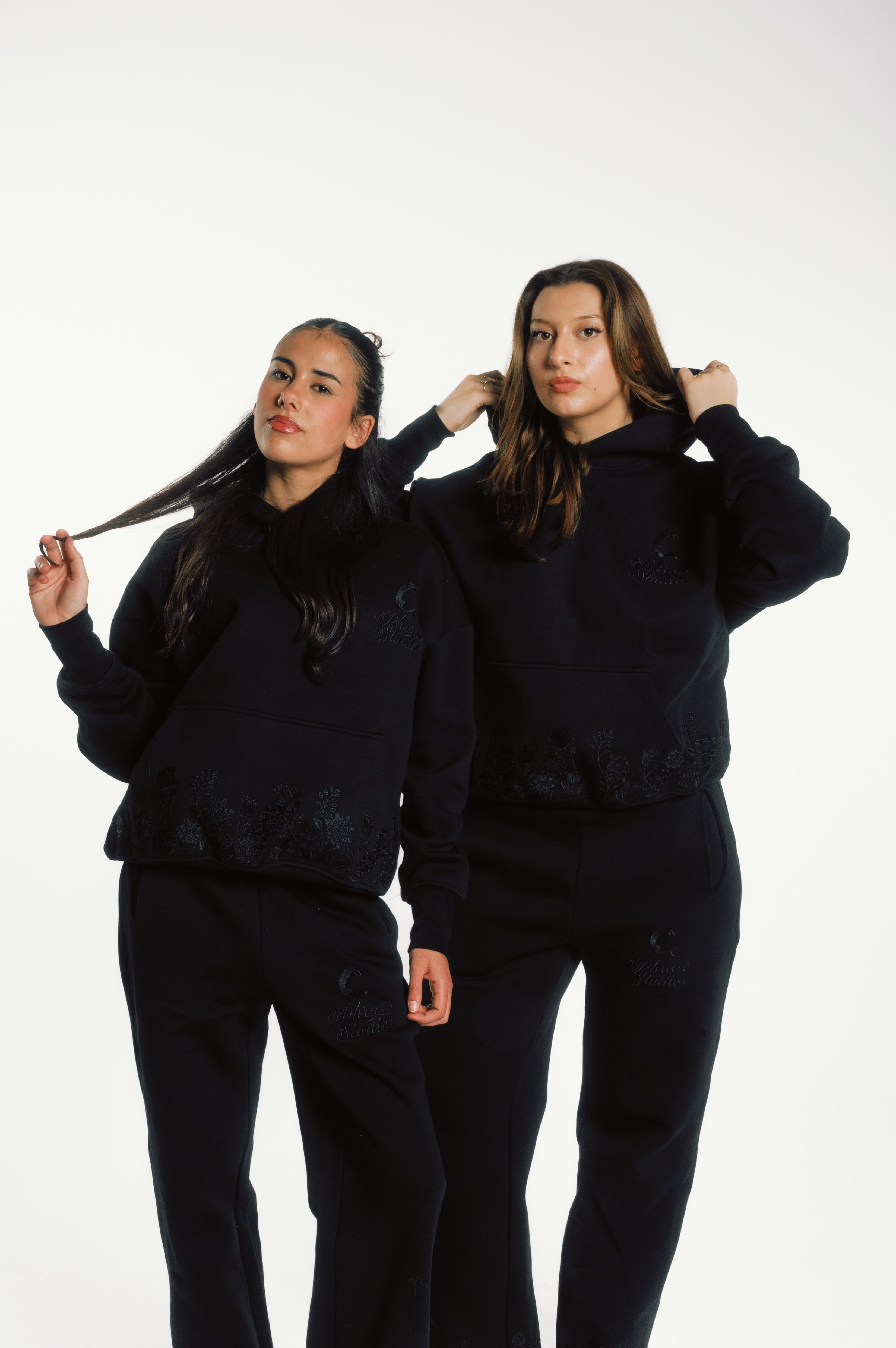 PHRASE STUDIOS BLOOM JOGGER - BLACK