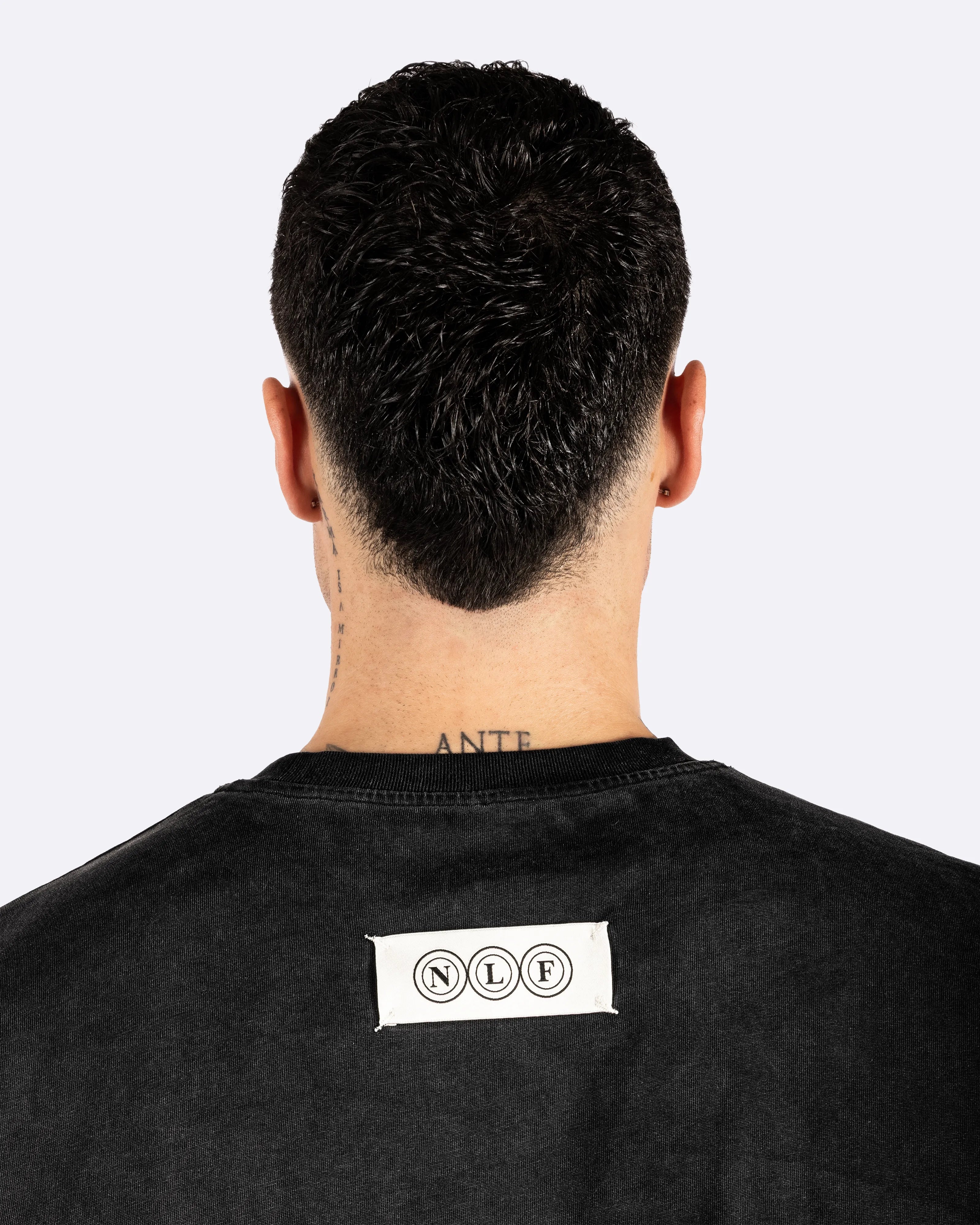 NEVERLOSEFACE AMORE TEE BLACK