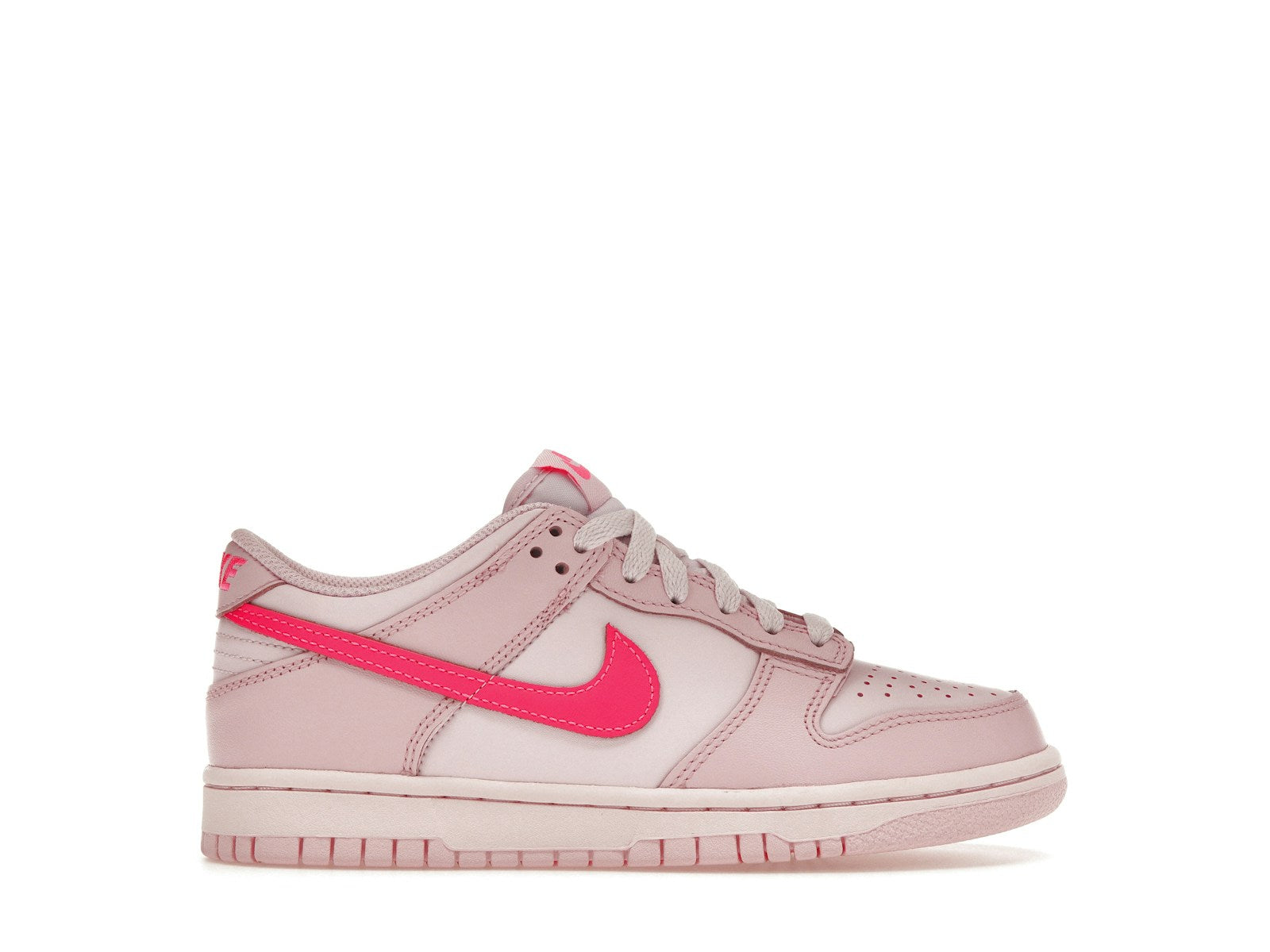 Nike-Dunk-Low-Triple-Pink-GS - 01