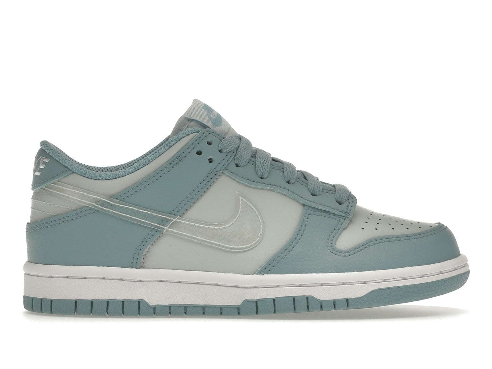 Nike-Dunk-Low-Clear-Blue-Swoosh-GS - 01