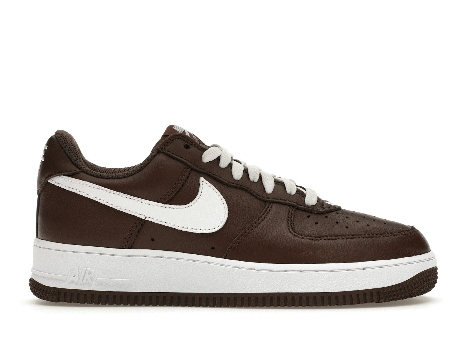 Nike-Air-Force-1-Low-Retro-Color-of-the-Month-Chocolate - 01
