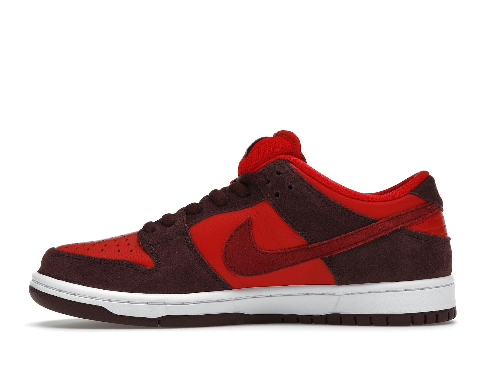 Nike-SB-Dunk-Low-Cherry - 19