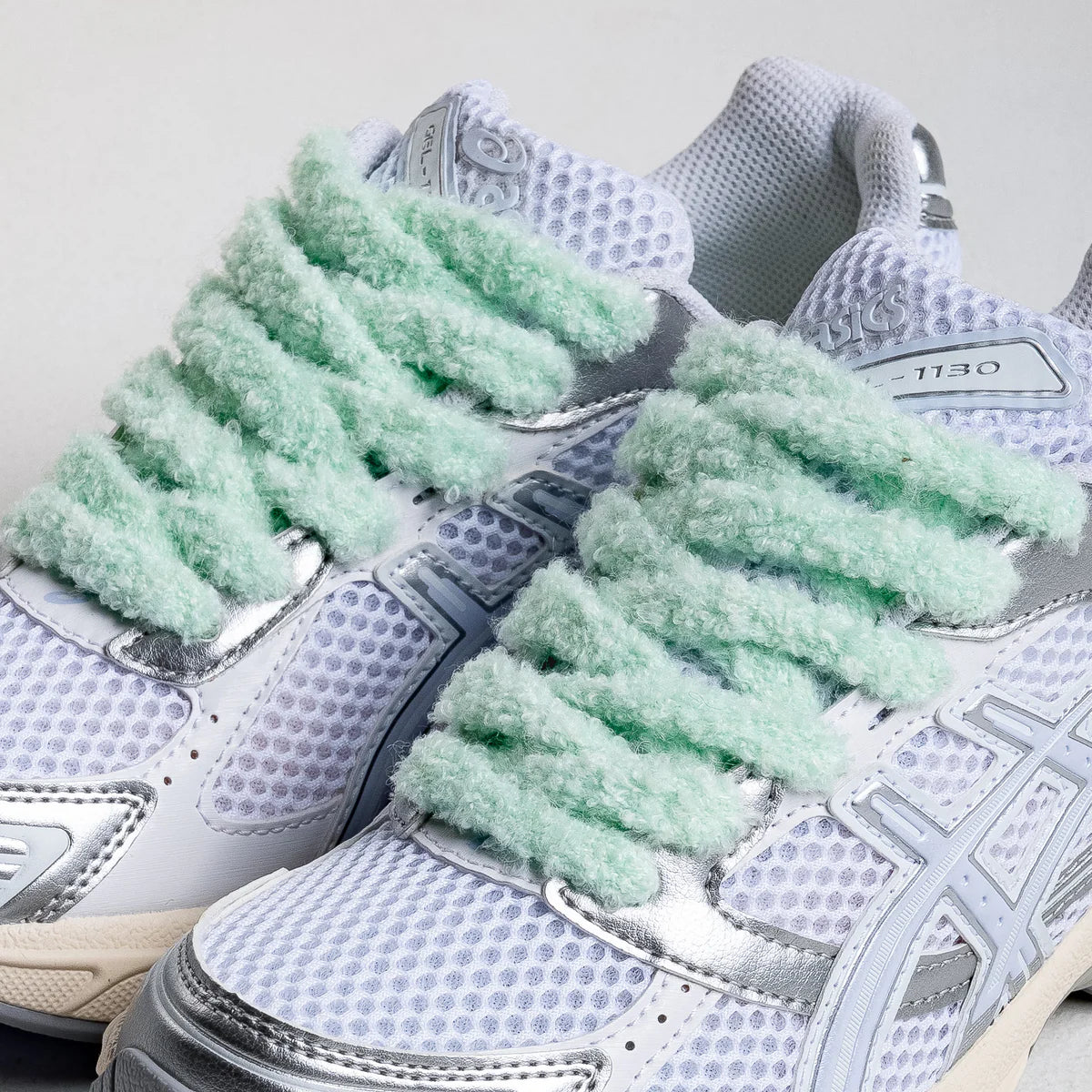 SWEET LACES FLUFFY DENVER