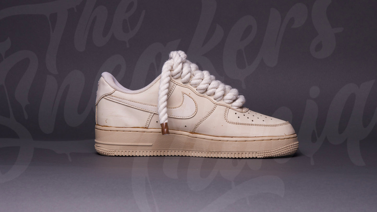 AIR FORCE 1 LOW TRIPLE WHITE CUSTOM ROPE LACES VINTAGE